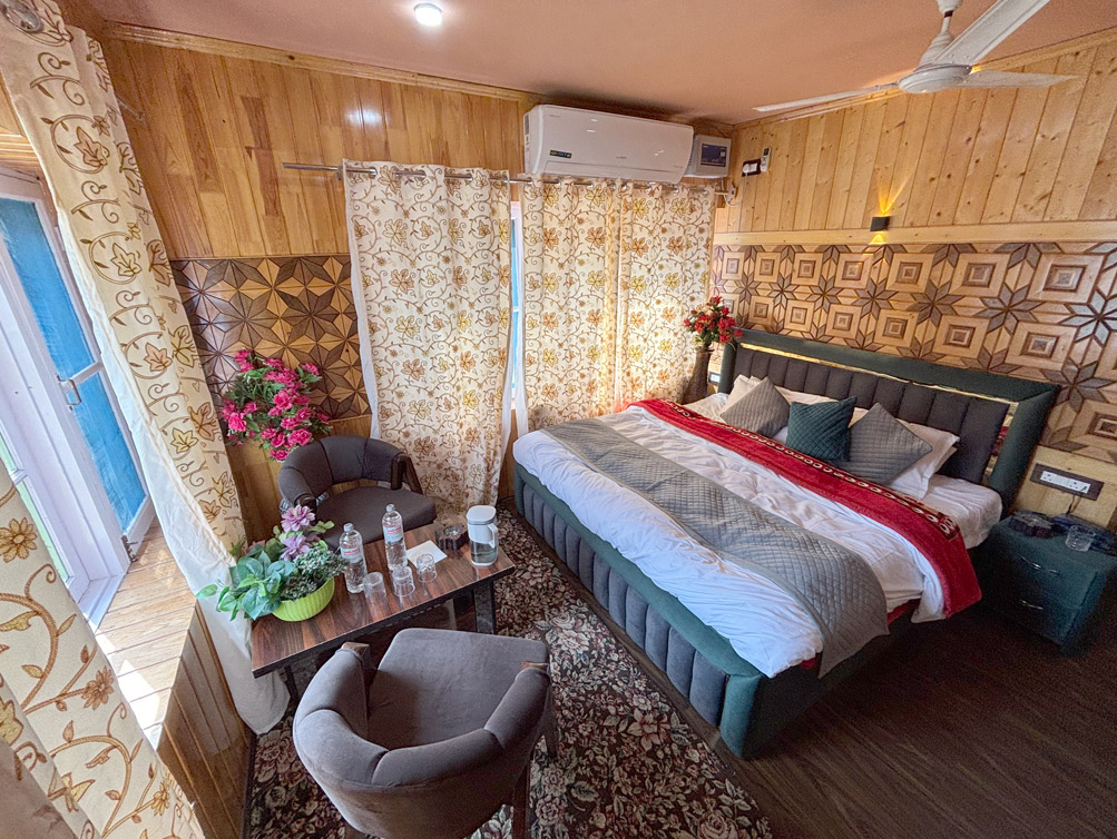 ac-bedroom-deluxe-5